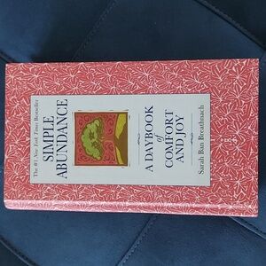 👩‍🎓3 for $10👩‍🎓Hardcover Book Simple Abundance by Sarah Ban Breathnach